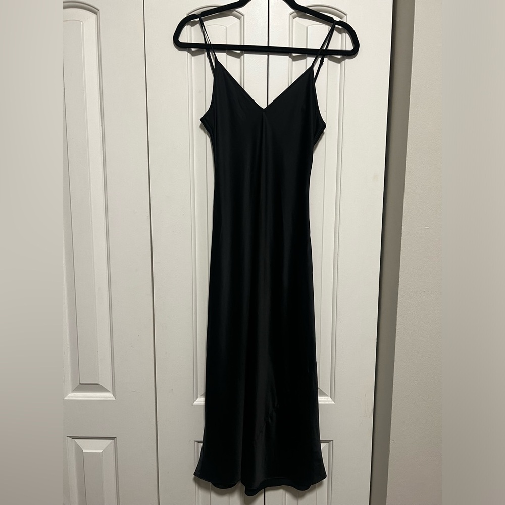Quince Black Mulberry Silk Midi Dress